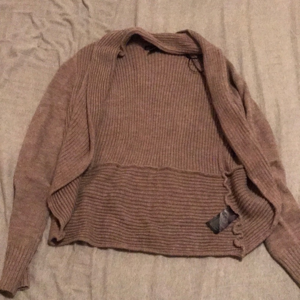H&M Sweater - Picture 1 of 5